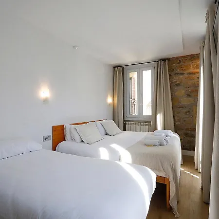 Konukevi Boulevard Roomss 2*
