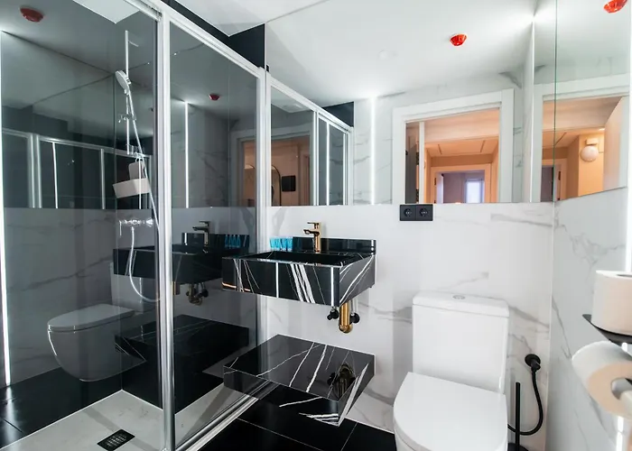 Boulevard Roomss Апарт-готель