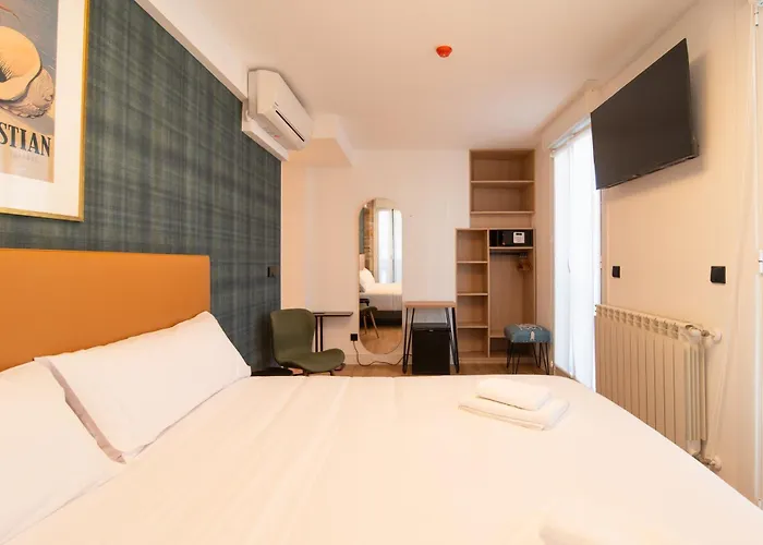 Boulevard Roomss Апарт-готель 2*